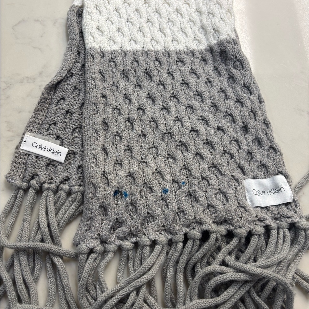 CALVIN  KLEIN SCARF